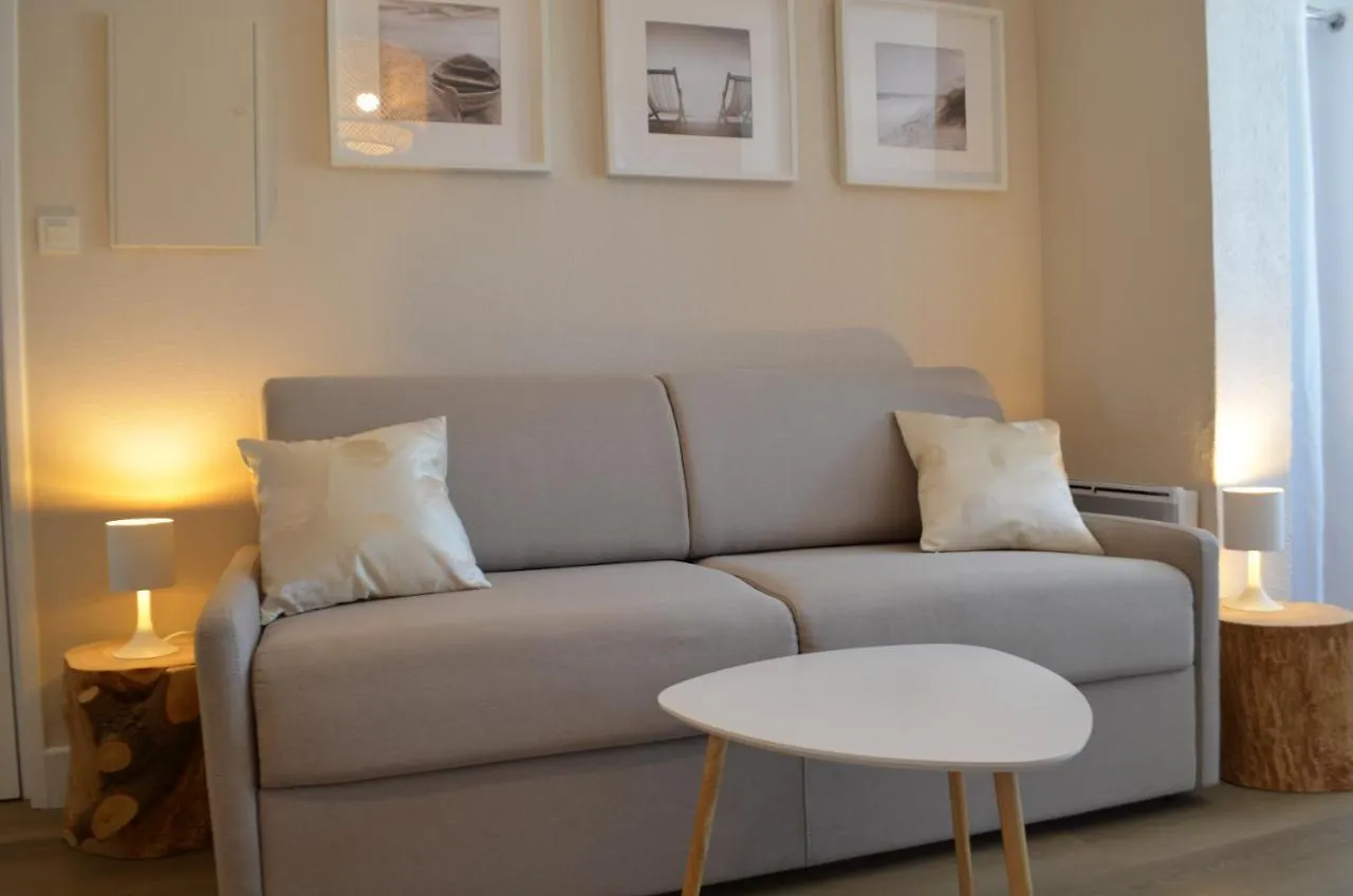 Studio Merbleuesoleil Classe 3 Etoiles 4 Pers Bord De Mer Bandol