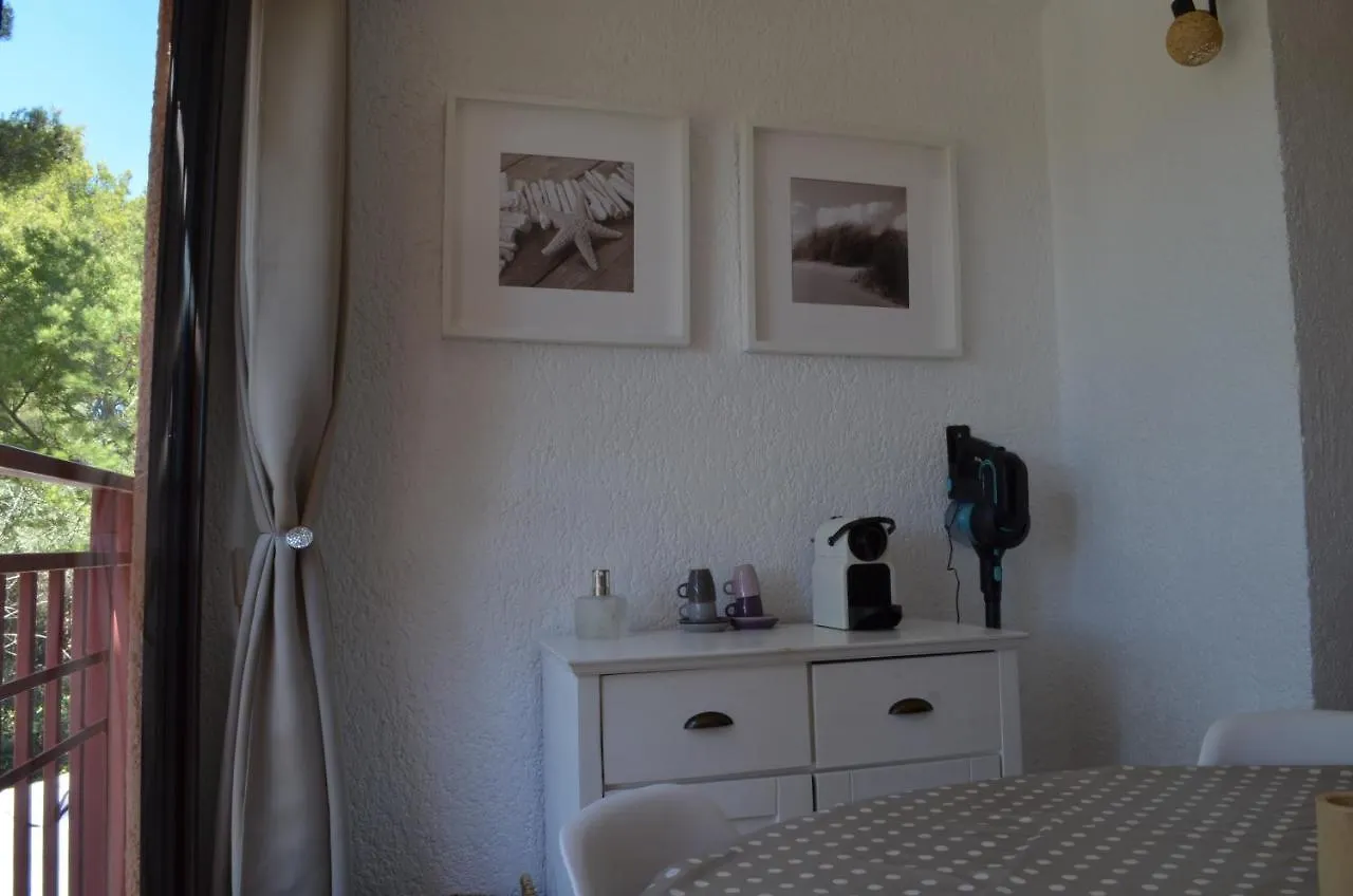 Studio Merbleuesoleil Classe 3 Etoiles 4 Pers Bord De Mer Bandol 0*,  Frankreich